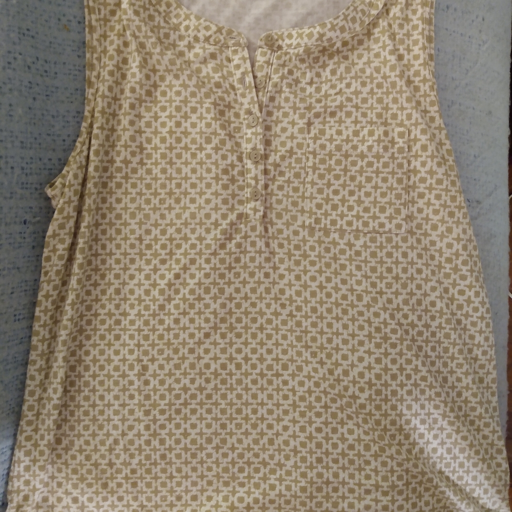 Sleeveless shirt!